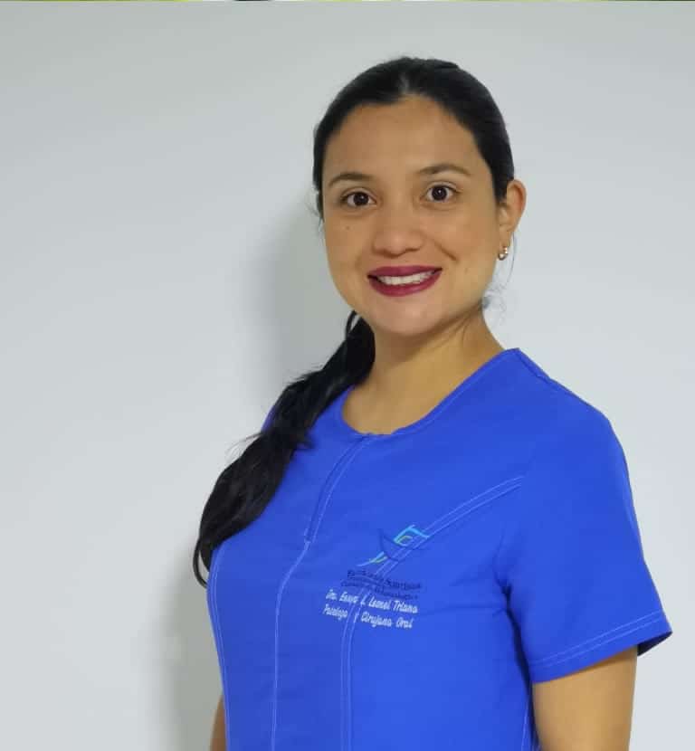 doctora ennya leonel